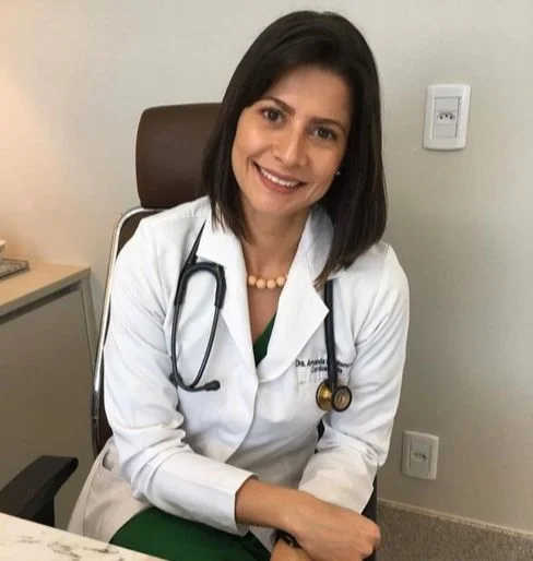 Cardiologista do CEDINE Doutora Amanda Rodrigues Bitencourt
